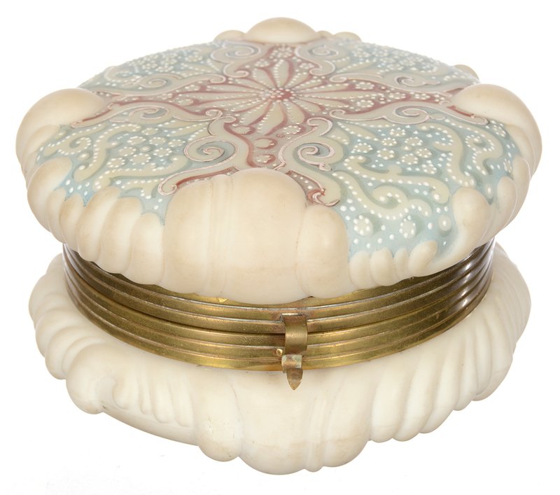 3" X 5" UNMARKED WAVECREST PUFF MOLD ROUND HINGED ART (1 of 4)