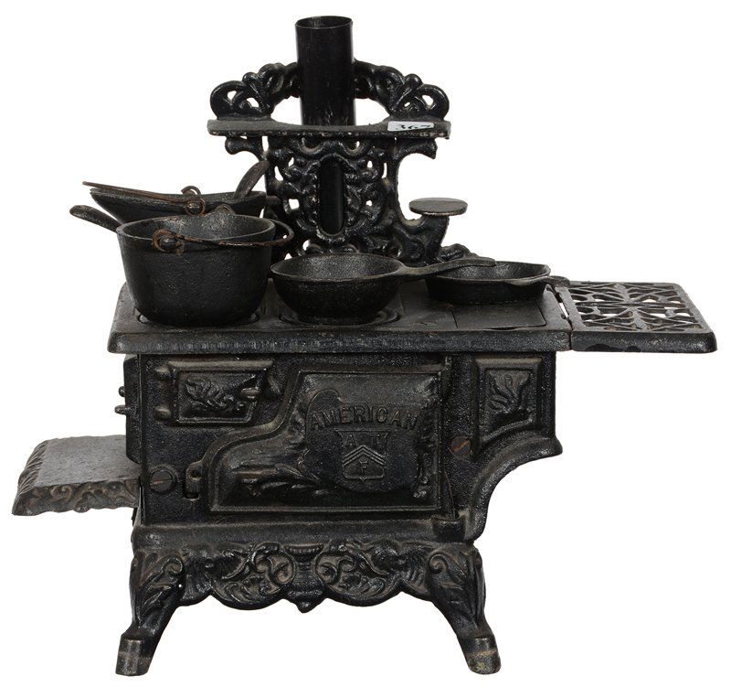 7 1/2" X 13" CAST IRON MINIATURE COOK STOVE (1 of 5)