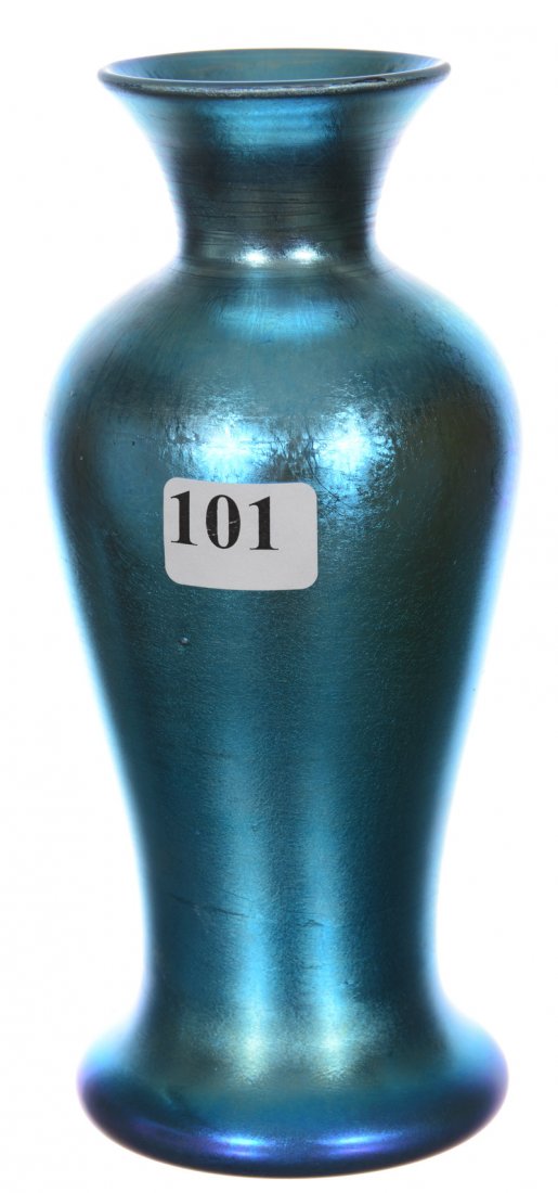 6 1/4" UNMARKED DURAND BLUE IRIDESCENT ART GLASS VASE (1 of 3)