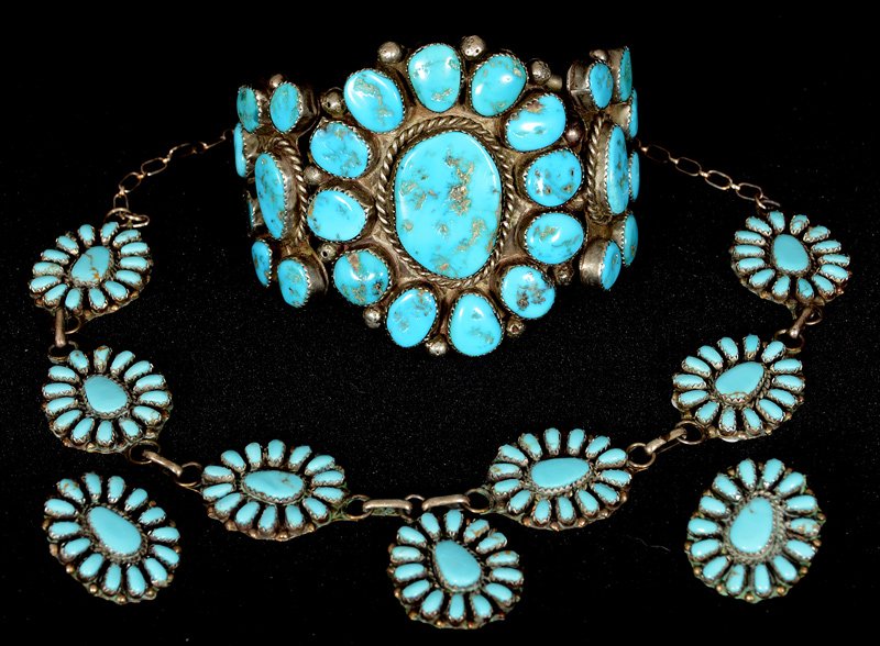 (2) VINTAGE NATIVE AMERICAN ITEMS (1 of 4)