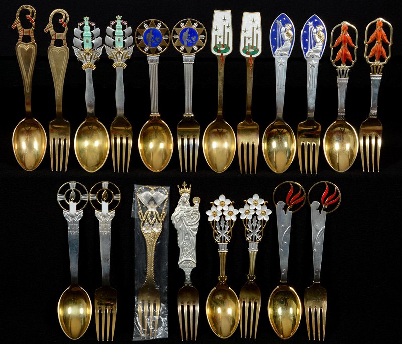 (10) STERLING & ENAMEL CHRISTMAS SPOON & FORK SETS BY M (1 of 5)