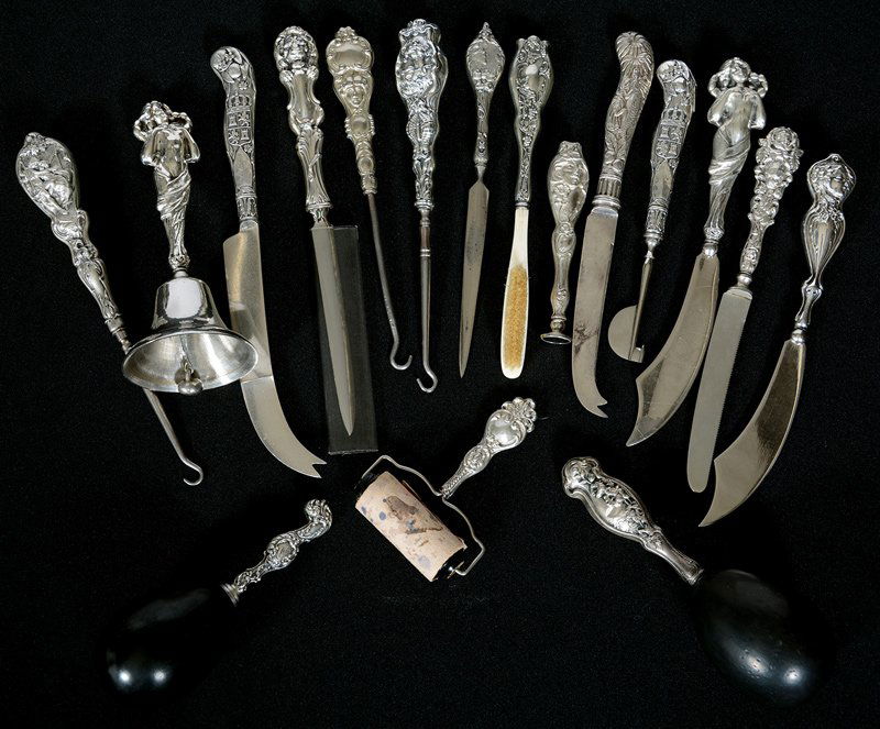 (17) VICTORIAN STERLING HANDLED ITEMS (1 of 5)