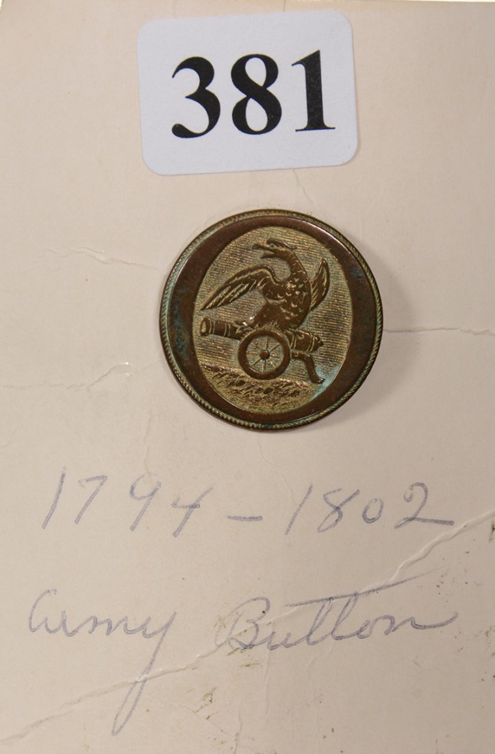 ORIGINAL 3/4" BRASS ARMY BUTTON CIRCA 1794 (1 of 2)