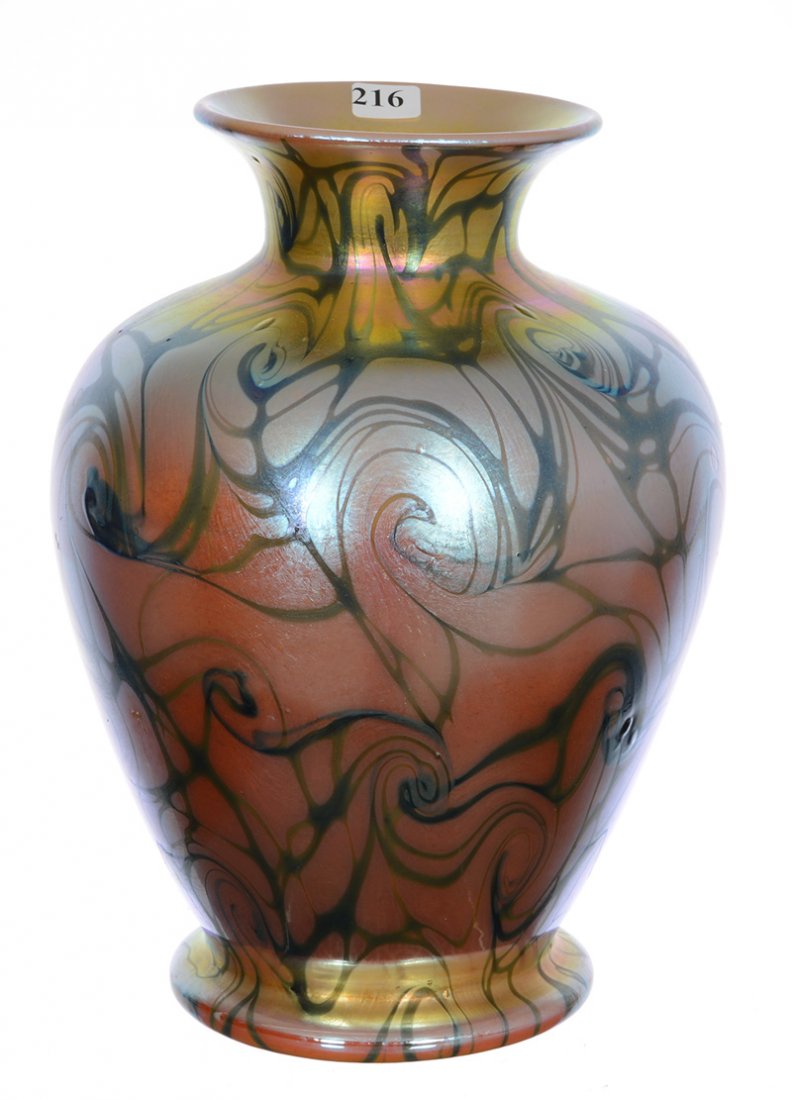 11 1/4" X 8" UNMARKED DURAND ART GLASS VASE (1 of 5)