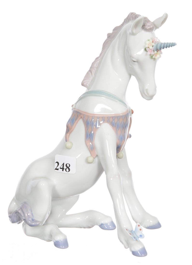 8 1/4" MARKED LLADRO UNICORN FIGURINE (1 of 2)