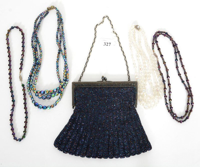 (1) PURPLE BEADED CARNIVAL GLASS EVENING BAG (1 of 4)