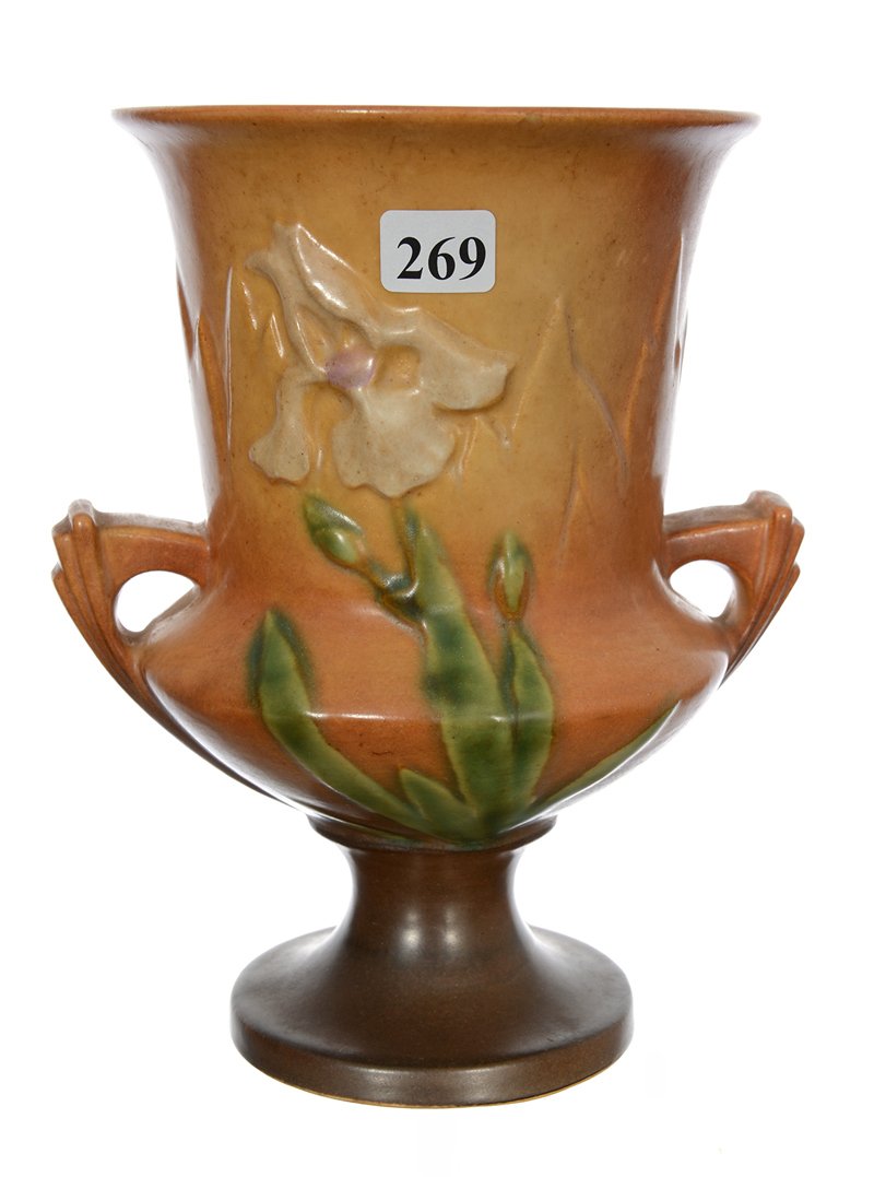 ROSEVILLE ART POTTERY #928-8" PEDESTAL TWO HANDLED VASE (1 of 2)