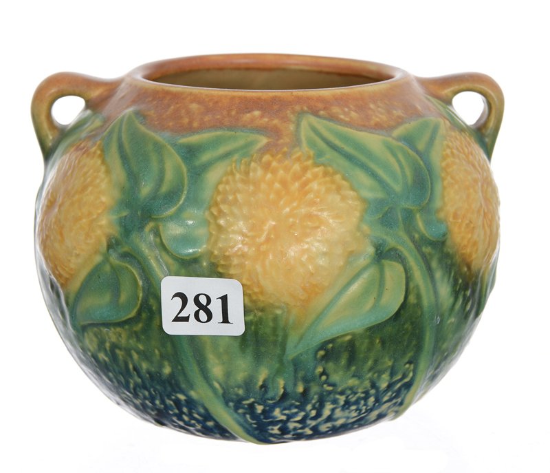 ROSEVILLE ART POTTERY 4" X 5 1/2" TWO HANDLED VASE (1 of 2)