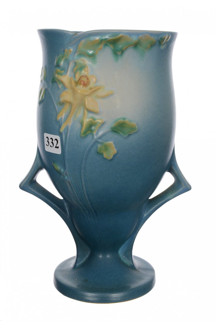 ROSEVILLE ART POTTERY #22-9" PEDESTAL TWO HANDLED VASE (1 of 2)