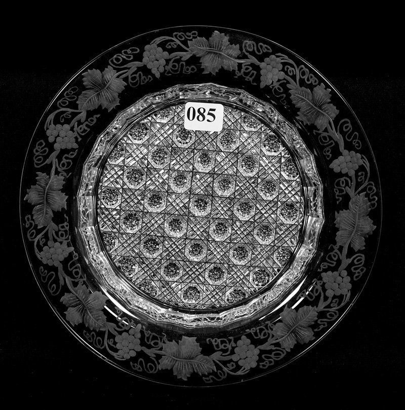 PLATE/DISH - 8" - ABCG - TRIPLE MITRE CUT CENTER WITH (1 of 3)