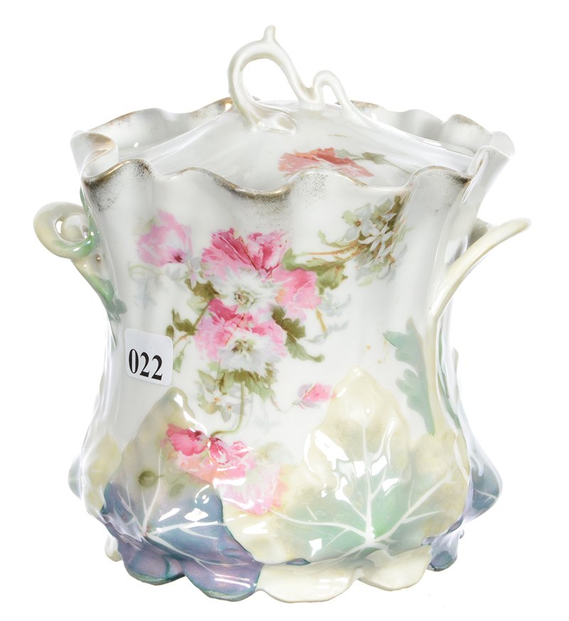 6 3/4" UNMARKED PRUSSIA LEAF MOLD TWO-HANDLED CRACKER (1 of 3)