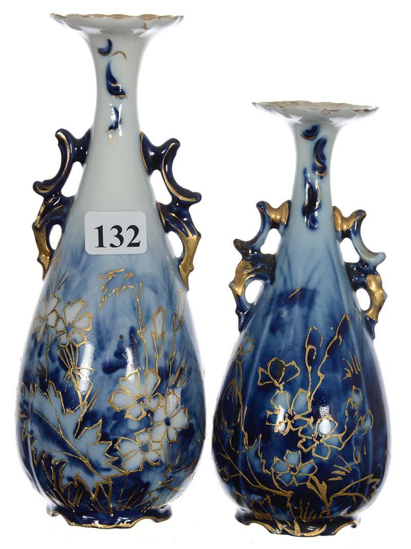 (2) R.S.STEEPLE MOLD TWO-HANDLED BOWLING PIN VASES (1 of 3)
