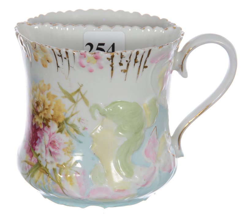 3 1/2" UNMARKED PRUSSIA HIDDEN IMAGE MOLD SHAVING MUG (1 of 2)