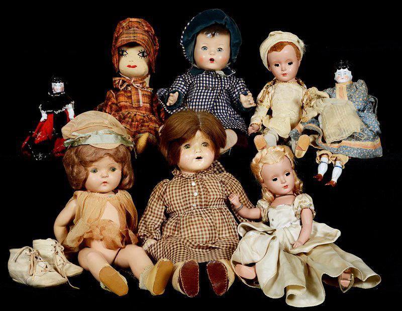 (8) DOLLS INCLUDING (1 of 4)