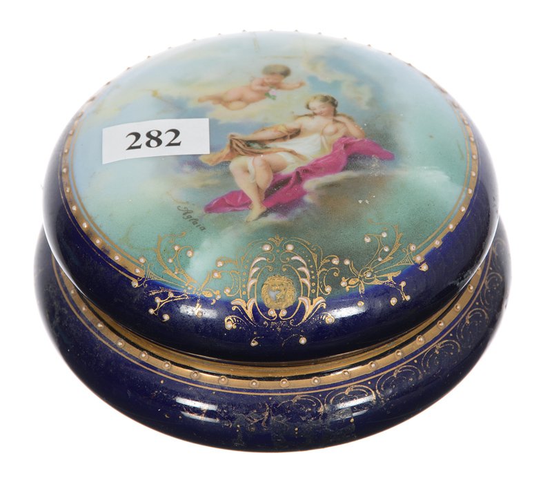 2 1/2" X 4 1/2" MARKED BEEHIVE ROUND COVERED DRESSER (1 of 3)