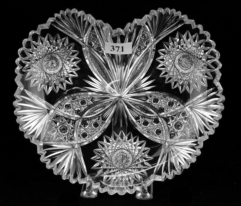 PLATE - 7 1/2" - HEART SHAPED - CHRYSANTHEMUM PATTERN (1 of 3)