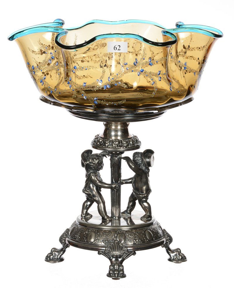 12" X 10.5" BRIDES BASKET (1 of 4)