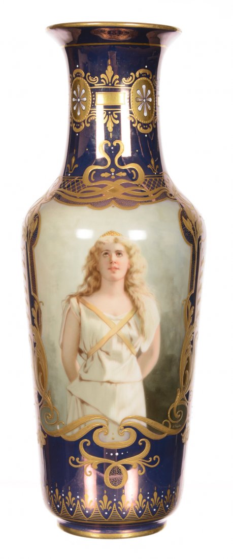 12.25" UNMARKED BEEHIVE PORCELAIN HANDPAINTED PORTRAIT (1 of 5)