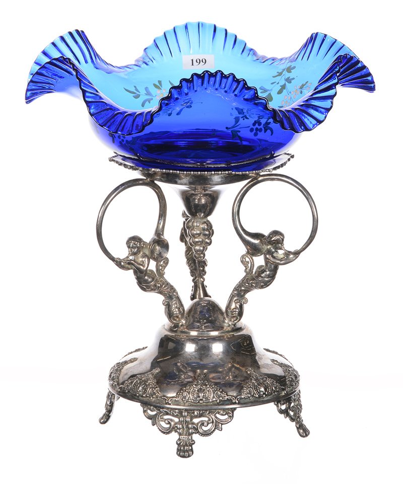 12" X 10.5" BRIDES BASKET (1 of 4)