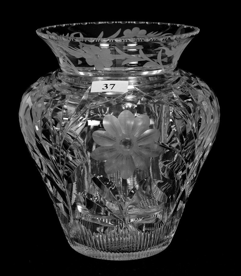 TWO-PART FLOWER VASE - 6.5" X 5.5" - ABCG (1 of 3)