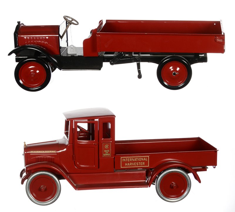 (2) ALL METAL TOY TRUCKS (1 of 4)