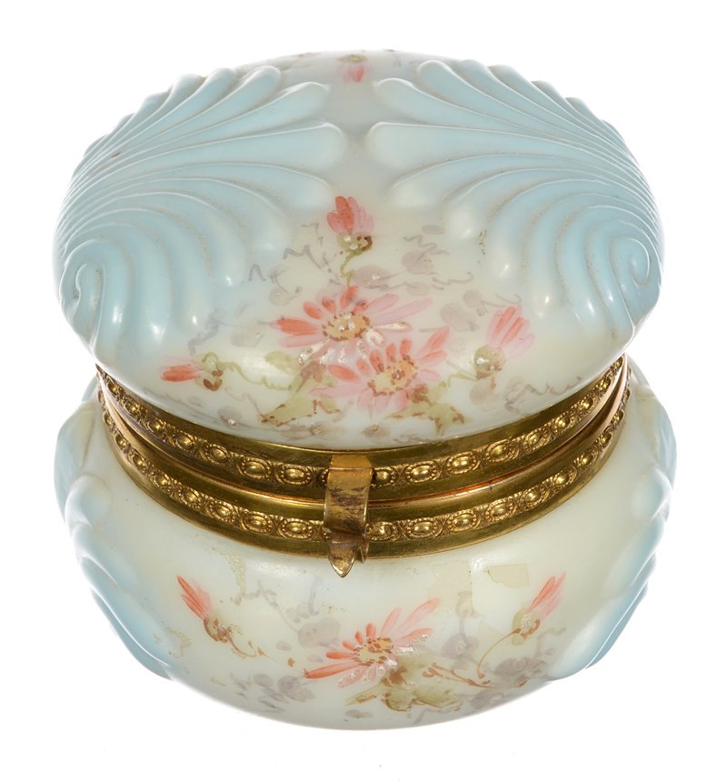 2.75" X 3" SIGNED WAVECREST (BANNER MARK) ROUND HINGED (1 of 2)