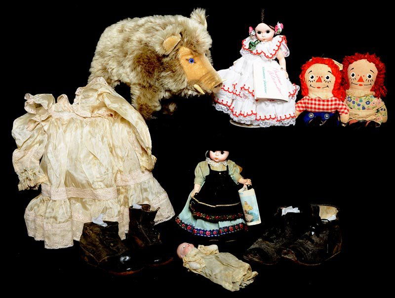 ASSORTED CHILDREN'S ITEMS (1 of 4)