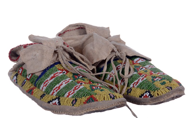 PAIR 10" AUTHENTIC BEADED INDIAN MOCCASINS: PAIR 10" AUTHENTIC BEADED INDIAN MOCCASINS BEADING IN YELLOW, GREEN AND RED DESIGNS
