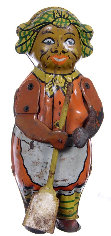 7.75" BLACK MEMORABILIA VINTAGE WIND-UP TIN TOY: 7.75" BLACK MEMORABILIA VINTAGE WIND-UP TIN TOY BLACK WOMAN SWEEPING - SOME LIGHT CORROSION AND WEAR