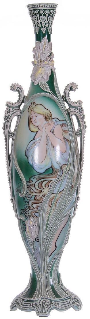 20" UNMARKED NIPPON TWO-HANDLED VASE (1 of 9)