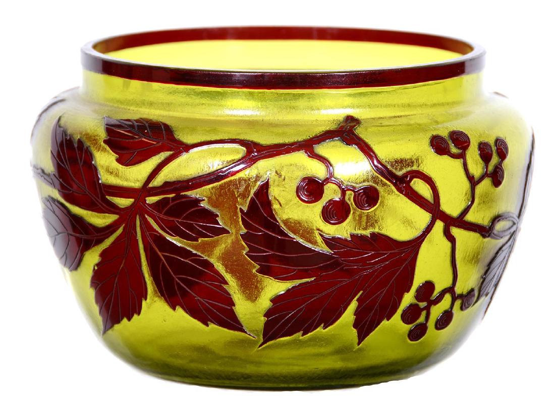 4.5" X 7" CAMEO ART GLASS BOWL (1 of 3)