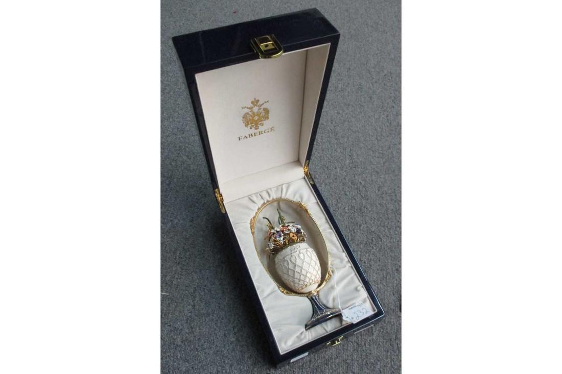 Enameled Egg - Flower Basket (1 of 1)