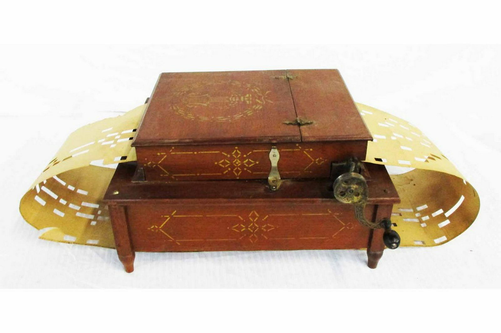 W.F. Abbot & Co. Orguinette (1 of 1)