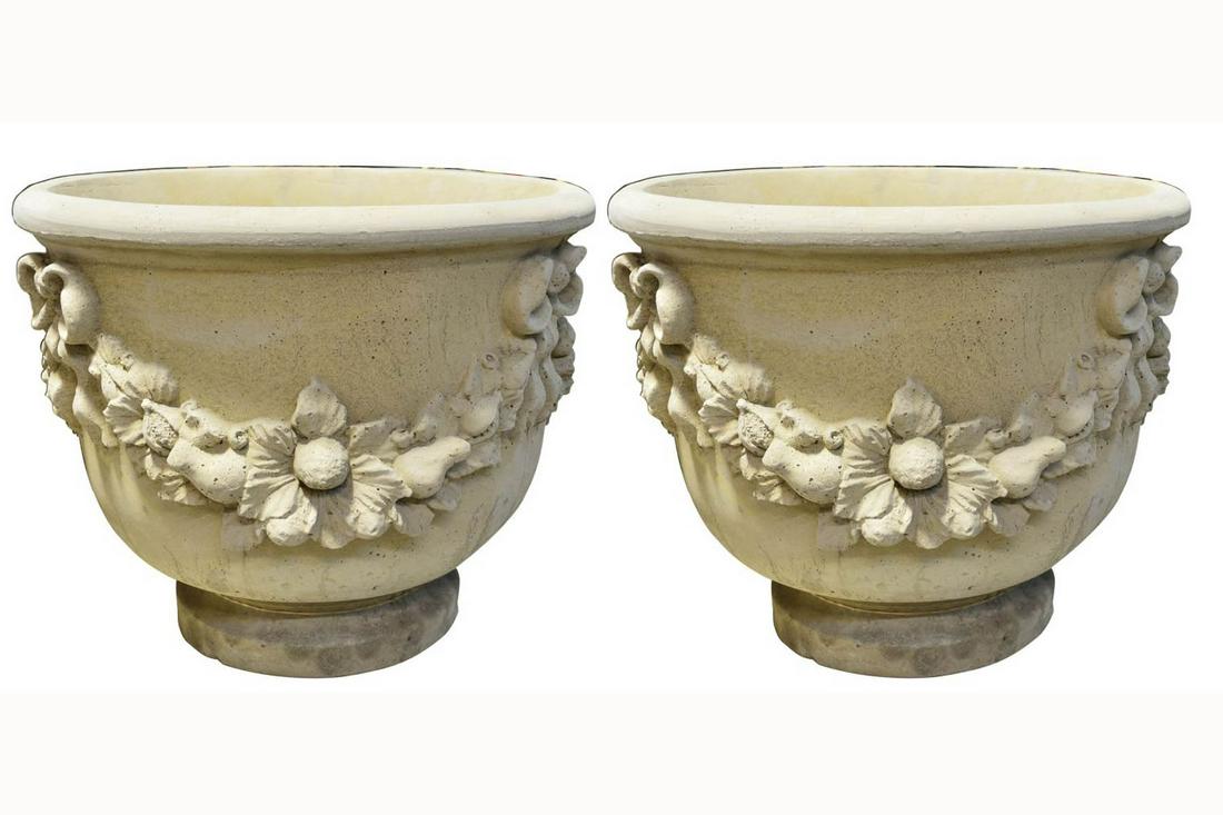 Pair of Garden Urns (1 of 1)