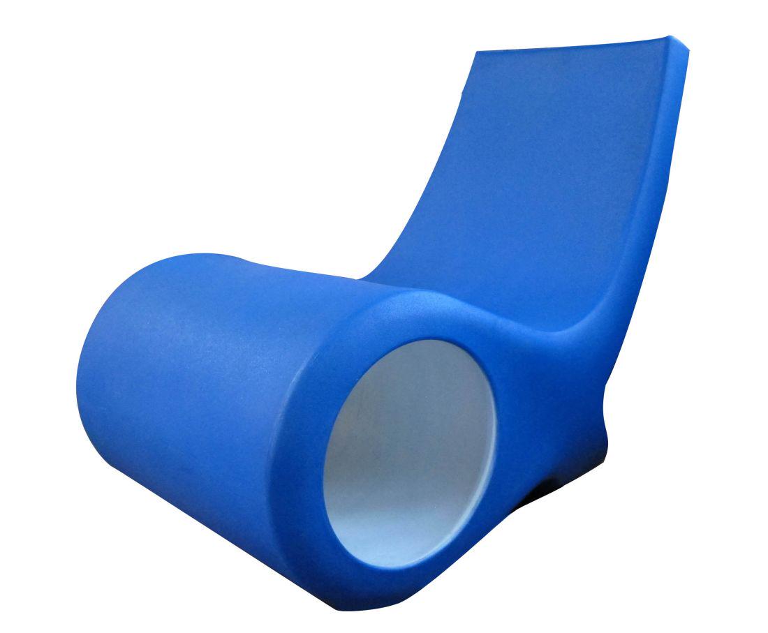 Contemporary "Fish Chair": Satyendra Pakhalé (1967- , India) for Cappellini (It.) contemporary blue and white "Fish Chair". Made in Italy. With stamp on reverse. Height: 30". Width: 22". Depth: 32".