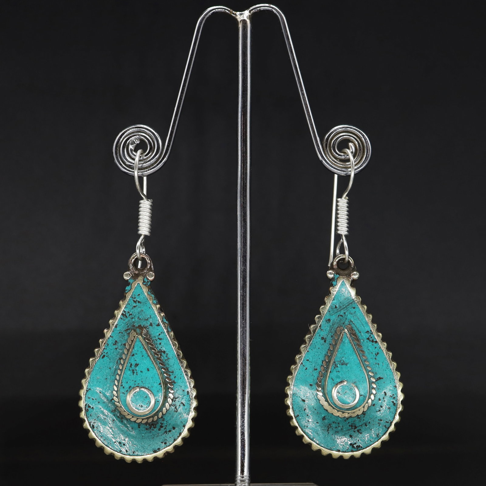 Tibetan Turquoise Hand-Carved Traditional Earrings: Stunning Traditional Tibetan style bib choker Earrings!! handmade by EasternPresents in Nepal. A colorful statement piece, it looks great with a casual outfit or dressed up! Perfect for all time. Earr