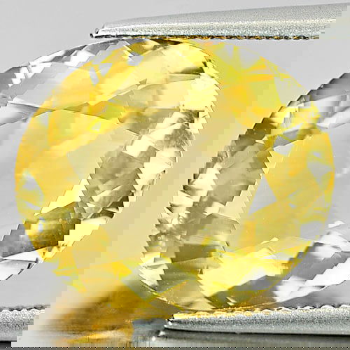 Yellow Beryl 7.49 Ct. VVS Oval Shape 14.8 x 12.9 Mm. Natural Gem Brazil Unheated (1 of 3)