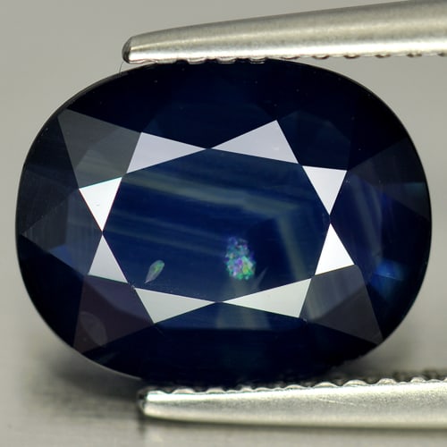 Blue Sapphire 3.62 Ct. Oval Shape 11.3 x 9.1 x 3.6 Mm. Natural Gemstone From Thailand: Product ID: 806011859 / Product Name: Natural Blue Sapphire / Weight: 3.62 CT. / Size: 11.3 x 9.1 x 3.6 MM. / Shape: Oval / Color: Blue / Clarity:VSI / Luster: Good / Gems Origin: Thailand / Treatment