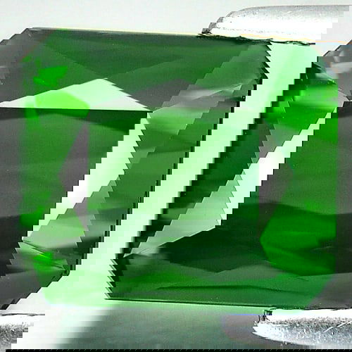 Green Tourmaline 3.98 Ct. VVS Octagon Shape 9.7 x 8.2 Mm. Natural Gemstone Unheated From Nigeria (1 of 3)