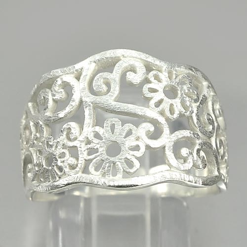 Beautiful Fashion Jewelry 3.91 G. 925 Sterling Silver Flower Ring Size 9 (1 of 3)