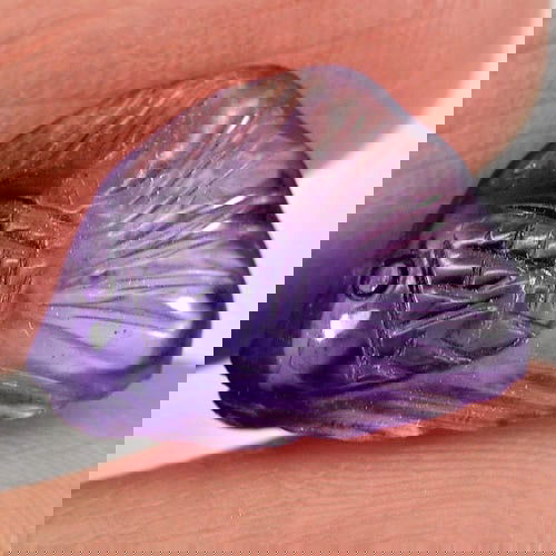Violet Amethyst 5.80 Ct. Fish Carving 16 x 12 Mm. Natural Gemstone Unheated (1 of 3)