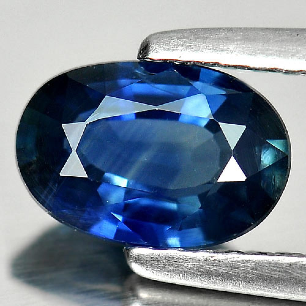 Unheated Blue Sapphire 1.15 Ct. Oval Shape 7.8 x 5.3 Mm. Natural Gemstone From Thailand: Product ID: 806003681 / Product Name: Natural Blue Sapphire / Weight: 1.15 CT. / Size: 7.8 x 5.3 x 3 MM. / Shape: Oval / Color: Blue / Clarity:VSI / Luster: Very Good / Gems Origin: Thailand / Treatme