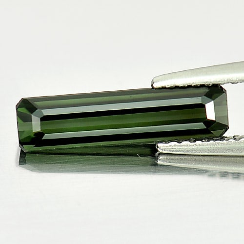 Green Tourmaline 1.51 Ct. Clean Octagon 14.2 x 3.7 Mm. Natural Gemstone Unheated: Product ID: 807245458 Product Name: Natural Tourmaline Weight: 1.51 CT. Size: 14.2 x 3.7 x 2.9 MM. Shape: Octagon Color: Green Clarity:IF Luster: Very Good Gems Origin: Nigeria Treatment: Unheated Cry