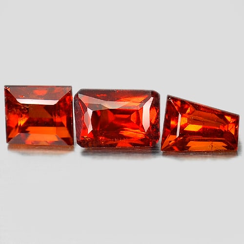 Reddish Orange Spessartine Garnet 2.70 Ct. Mix Shape 3 Pcs. Natural Gemstones From Nigeria: Product ID: 802924861 Product Name: Natural Spessartine Weight: 2.70 CT. Size: 5.1 x 4.5 x 3.9 MM. Shape: Mix Shape Color: Reddish Orange Clarity:VVS Luster: Good Gems Origin: Nigeria Treatment: Unhea