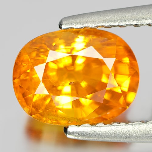 Yellow Sapphire 1.65 Ct. Oval Shape 7.4 x 5.6 Mm. Natural Gemstone From Thailand: Product ID: 806148090 Product Name: Natural Yellow Sapphire Weight: 1.65 CT. Size: 7.4 x 5.6 x 4.5 MM. Shape: Oval Color: Yellow Clarity:SI Luster: Good Gems Origin: Thailand Treatment: Heated Crystal