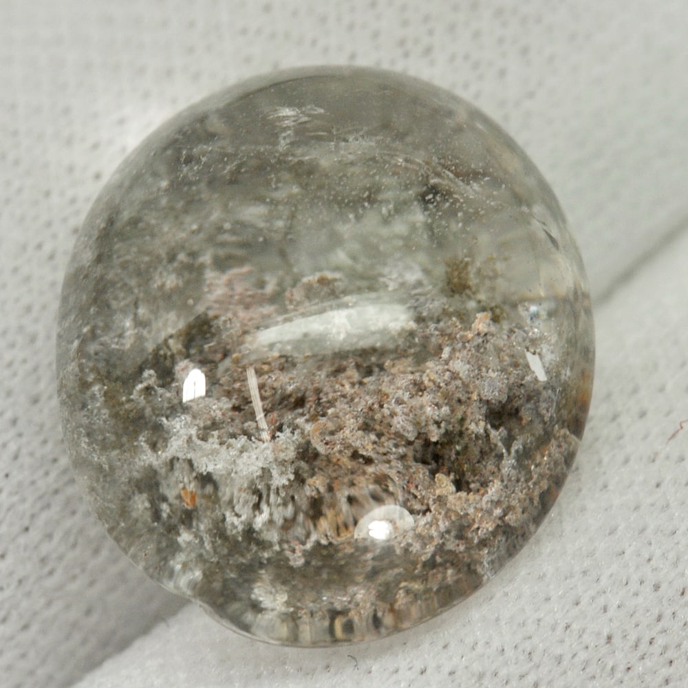White Brown Moss Quartz 16.64 Ct. Oval Cabochon Shape 17 x 14.8 Mm. Natural Gemstone Unheated From: Product ID: 805529495 Product Name: Natural Quartz Weight: 16.64 CT. Size: 17 x 14.8 x 10.4 MM. Shape: Oval Cabochon Color: White Clarity:Semi - Transparent Luster: Good Gems Origin: Thailand Treatmen