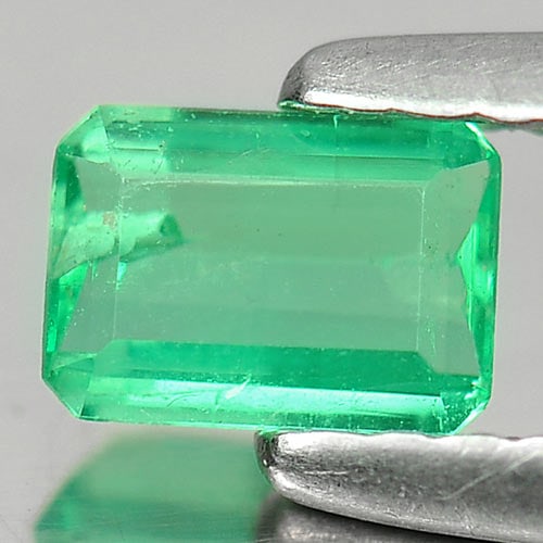 Natural Green Emerald 0.29 Ct. Octagon Shape 5 x 3.6 Mm. Gemstone Unheated (1 of 3)