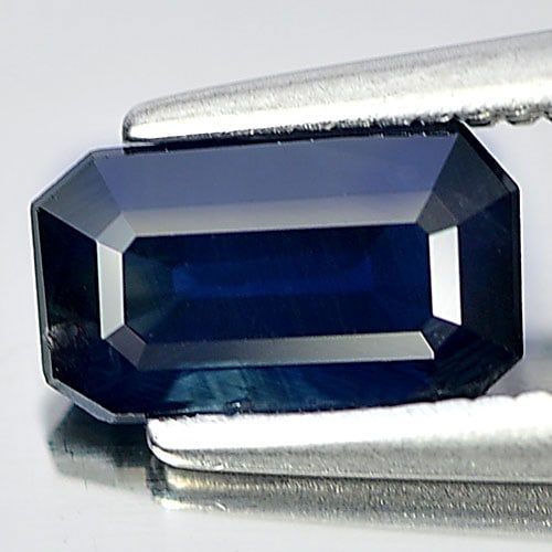Blue Sapphire 1.01 Ct. Octagon Shape 7.3 x 4.3 Mm. Natural Gemstone From Thailand Heated Only: Product ID: 806008660 / Product Name: Natural Blue Sapphire / Weight: 1.01 CT. / Size: 7.3 x 4.3 x 3.1 MM. / Shape: Octagon / Color: Blue / Clarity:VSI / Luster: Good / Gems Origin: Thailand / Treatme