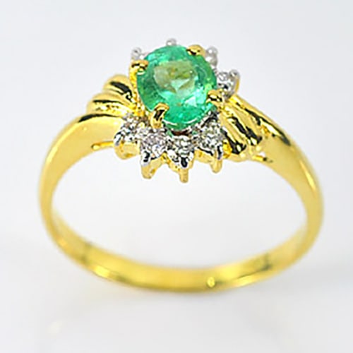 0.55 Ct. Natural Green Emerald and White Diamond 18K Solid Gold Ring Size 6 (1 of 3)