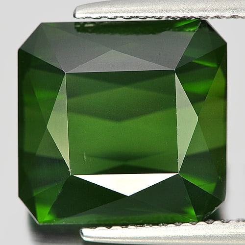 Green Tourmaline 6.84 Ct. Clean Octagon 11.5 x 11.2 Mm Natural Gemstone Unheated: Product ID: 807237306 / Product Name: Natural Tourmaline / Weight: 6.84 CT. / Size: 11.5 x 11.2 x 6.1 MM. / Shape: Octagon / Color: Green / Clarity:IF / Luster: Good / Gems Origin: Nigeria / Treatment